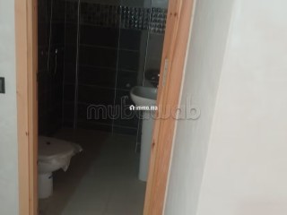 Vend appartement à Béni Mellal. 3 chambres agréables. Salon marocain traditionnel - Appartement à vendre - Autre