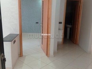 Vend appartement à Béni Mellal. 3 chambres agréables. Salon marocain traditionnel - Appartement à vendre - Autre