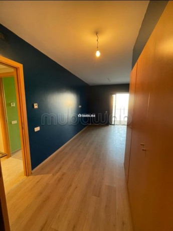 appartement-2-chambres-de-97-m2-parking-piscine-big-16