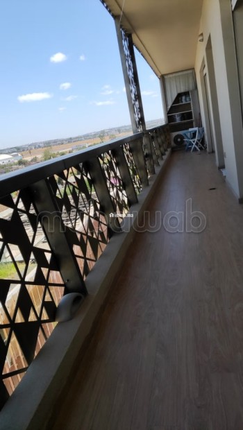 Appartement meublé avec terrasse à location à cfc - Location Immobilier - Casablanca - photo 4