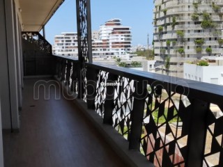 appartement-meuble-avec-terrasse-a-location-a-cfc