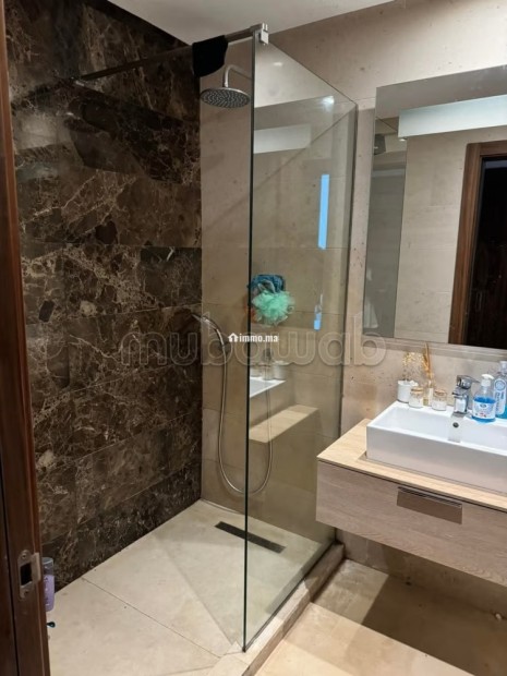 REZ DE JARIDN meublé à la location à CFC - Location Immobilier - Casablanca - photo 7