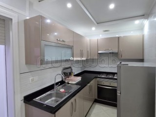 Location saisonnière à Azrou. 2 pièces confortables. Porte blindée et parabole - Appartement à vendre - Azrou