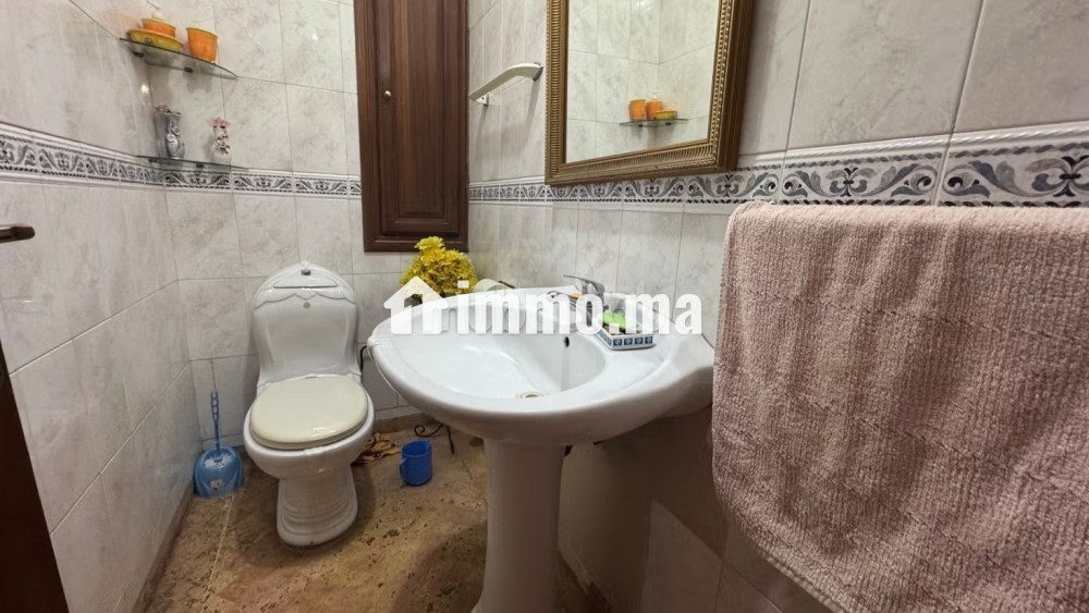 Appartement à vendre sur Bd Bir Anzarane côté hôtel Addagio. Surface totale 177 m². Ascenseur et terrasse - Vente Immobilier - Casablanca - photo 6