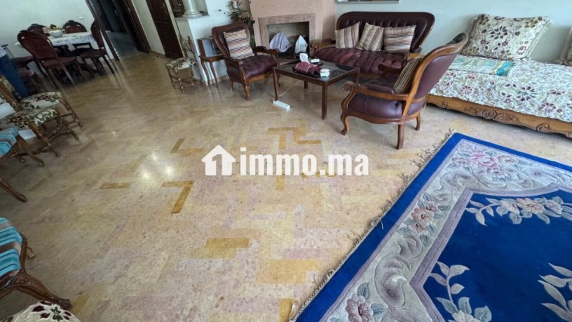 appartement-a-vendre-sur-bd-bir-anzarane-cote-hotel-addagio-surface-totale-177-m2-ascenseur-et-terrasse-big-10