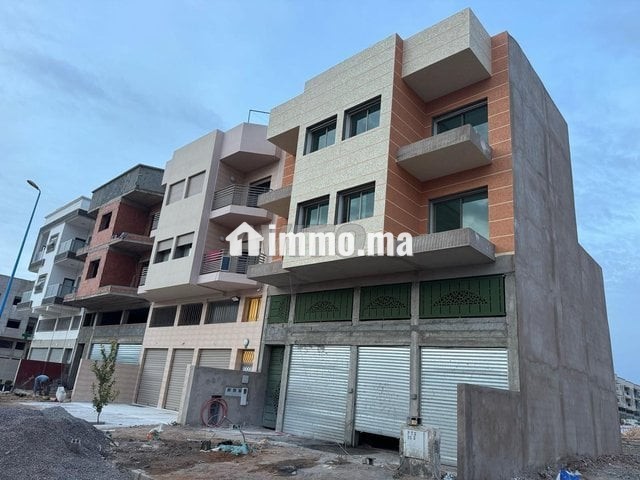 للبيع عمارة سكنية وتجارية حي الرحمة، الدار البيضاء - Vente Immobilier - Casablanca - photo 3