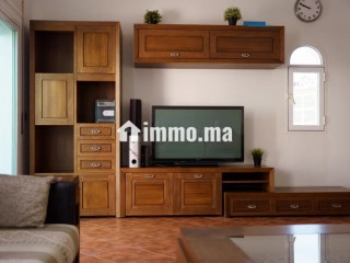 Appartement en vente à Oued Laou. Surface de 240 m². Meublé - Maison à vendre