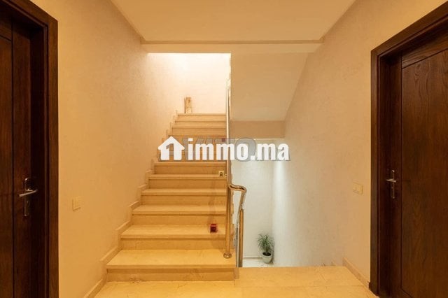 villa-4ch-meuble-piscine-individuelle-big-2