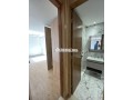 studio-vide-a-louer-a-q-des-hopitaux-small-1
