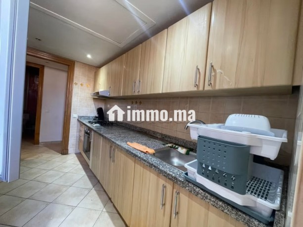 appartement-meuble-2-chambres-residence-avec-piscine-big-13