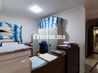 À vendre : Bureau/Appartement de standing à Guéliz - Appartement à vendre