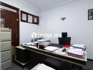 À vendre : Bureau/Appartement de standing à Guéliz - Appartement à vendre