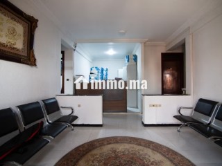 À vendre : Bureau/Appartement de standing à Guéliz - Appartement à vendre