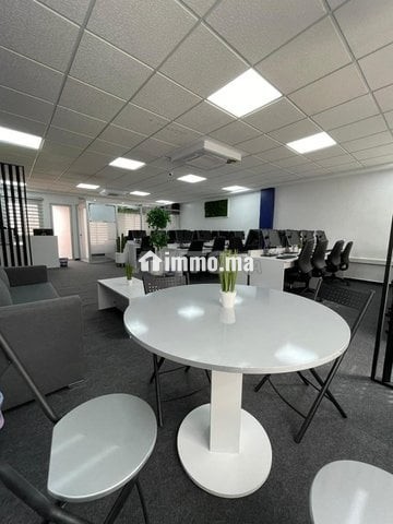 À LOUER Bureau Modernes, 19.500dh, 28 positions - Location Immobilier - Marrakech - photo 1