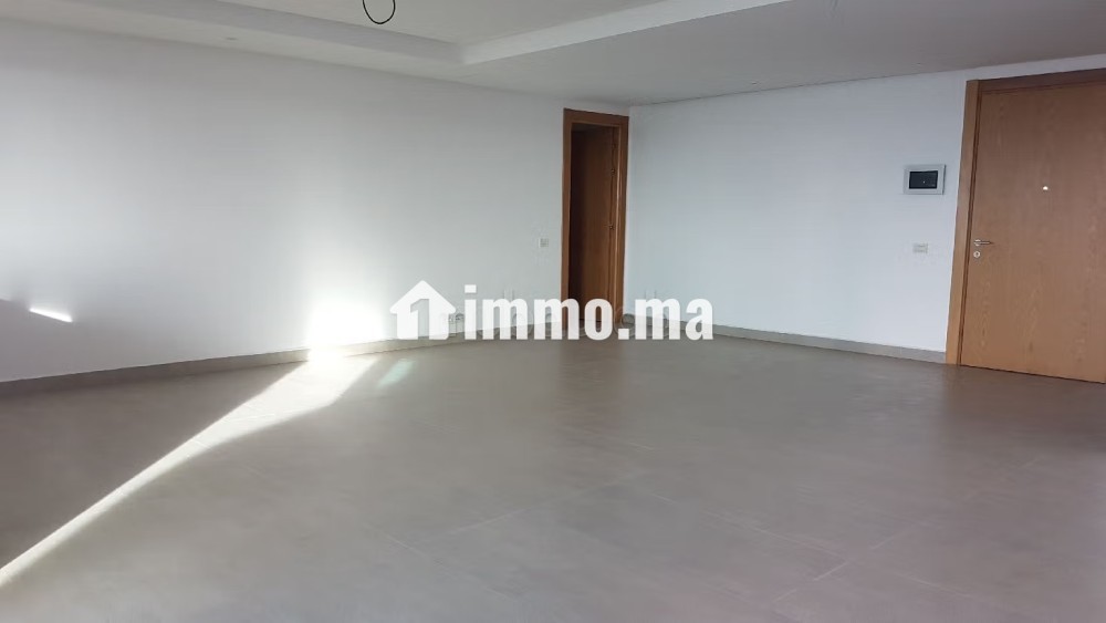 Bel appartement en location à Casablanca Marina - Location Immobilier - Casablanca - photo 3