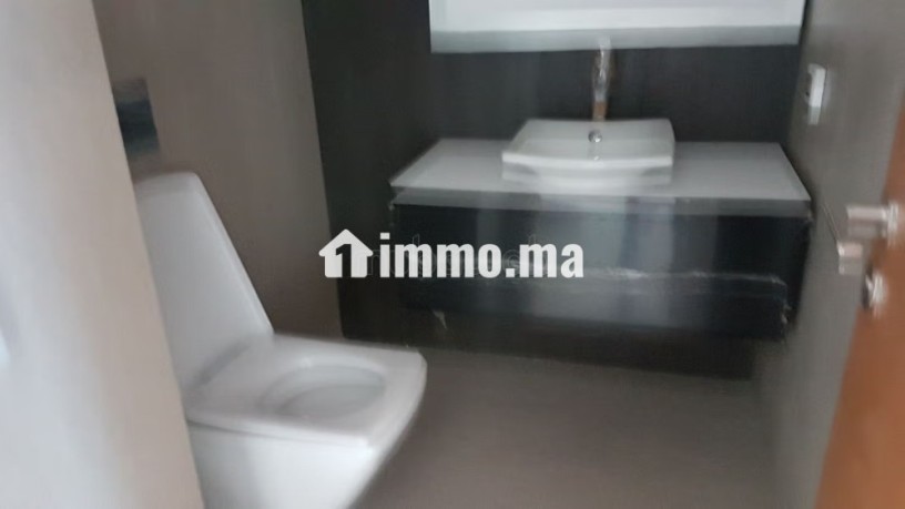 bel-appartement-en-location-a-casablanca-marina-big-10
