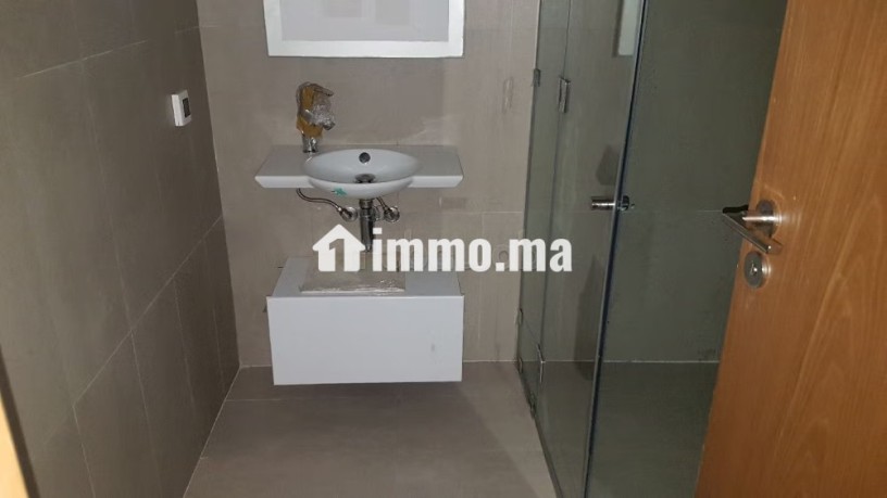 bel-appartement-en-location-a-casablanca-marina-big-7