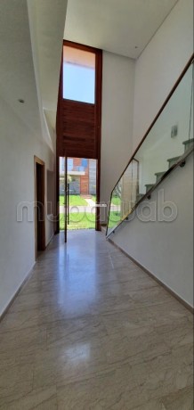 magnifique-villa-a-louer-a-ain-diab-extension-4-chambres-agreables-piscine-et-jardin-big-9