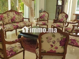 Villas de luxe à louer à Ain Diab. 4 pièces confortables. Garage et terrasse - Maison à vendre - Casablanca