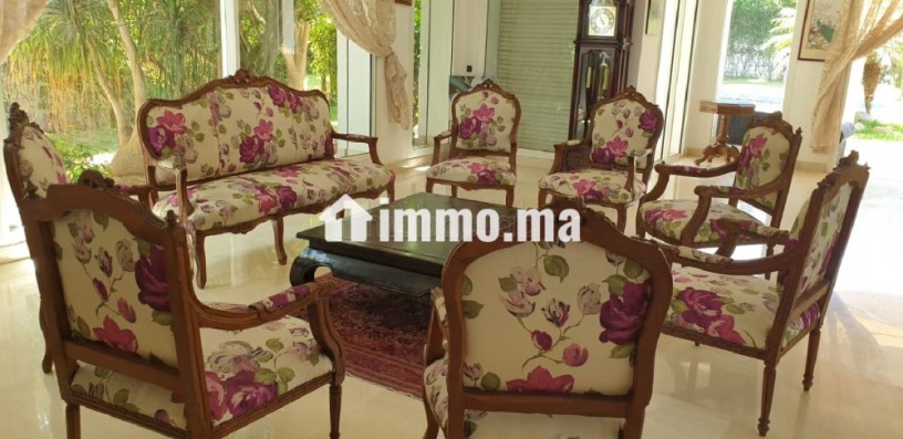 villas-de-luxe-a-louer-a-ain-diab-4-pieces-confortables-garage-et-terrasse-big-18