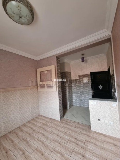 Bel appartement à vendre à Hay Houda. Surface de 60 m². Antenne parabolique et sécurité - Vente Immobilier - Agadir - photo 2