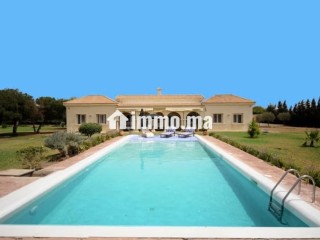 av-villa-plain-pied-bouskoura-sur-10520-m2