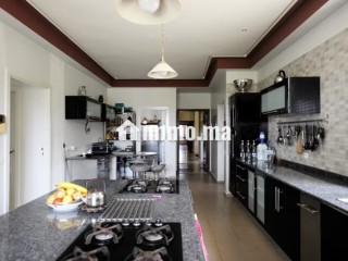 Av villa plain pied bouskoura sur 10520 m2 - Villa à vendre - Autre