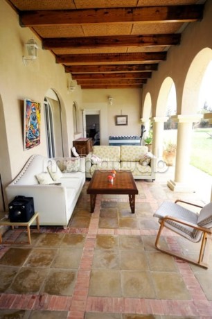 av-villa-plain-pied-bouskoura-sur-10520-m2-big-2