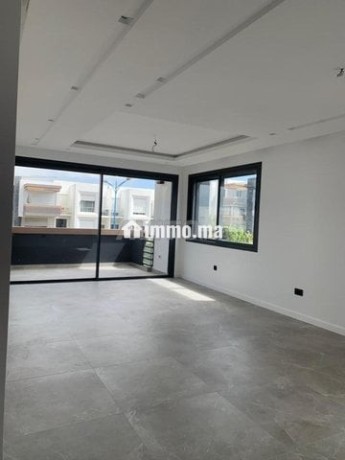 appartement-vide-ensoleille-big-0