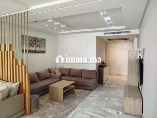 Superbe appartement à louer à Mozart.
Surface de 129 m².
Bien meublé - Appartement à louer - Tanger