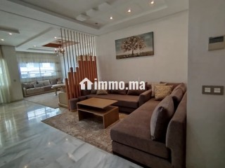 Superbe appartement à louer à Mozart.
Surface de 129 m².
Bien meublé - Appartement à louer - Tanger