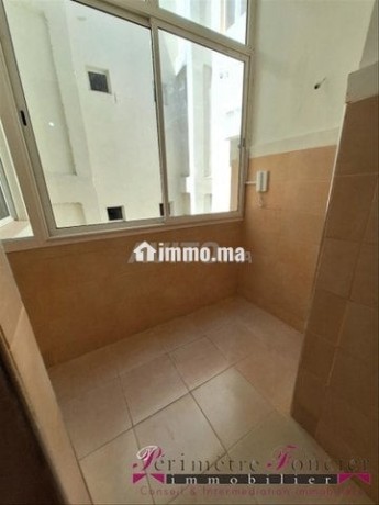 centre-ville-joli-appt-art-deco-a-louer-vide-big-9