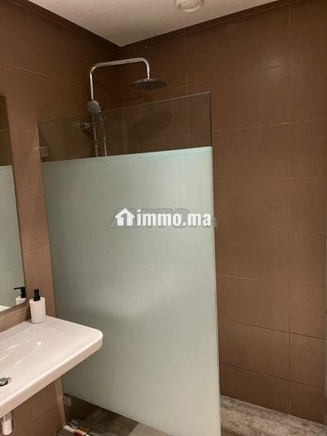 Très beau studio en RDC meublé à louer à CFC - Location Immobilier - Casablanca - photo 7