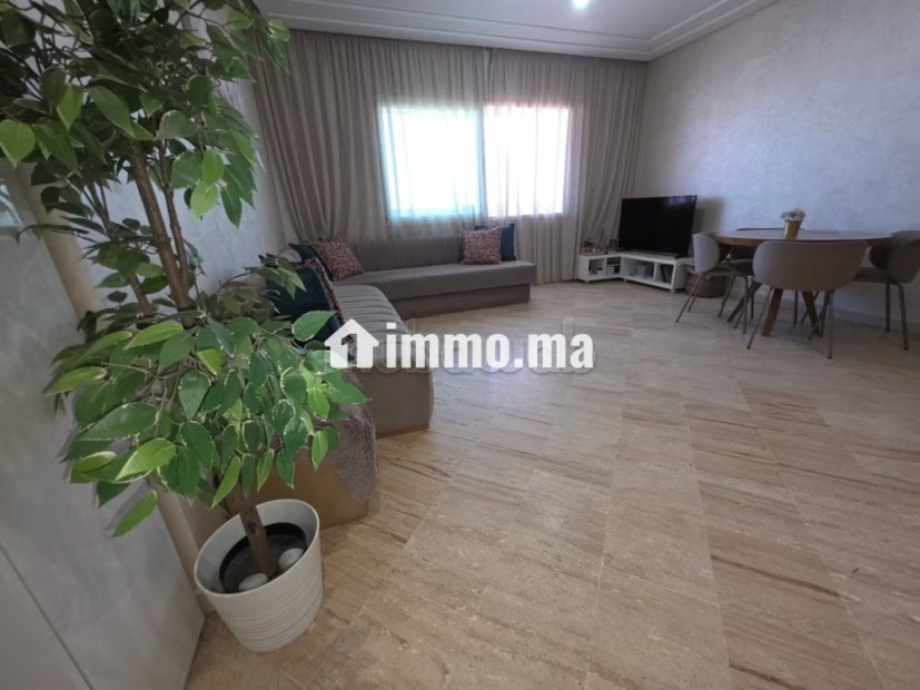 Appartement à Vendre à La Gironde. 4 pièces. Avec ascenseur et terrasse - Vente Immobilier - Casablanca - photo 1