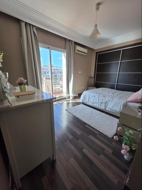 Appartement à Vendre à La Gironde. 4 pièces. Avec ascenseur et terrasse - Vente Immobilier - Casablanca - photo 4