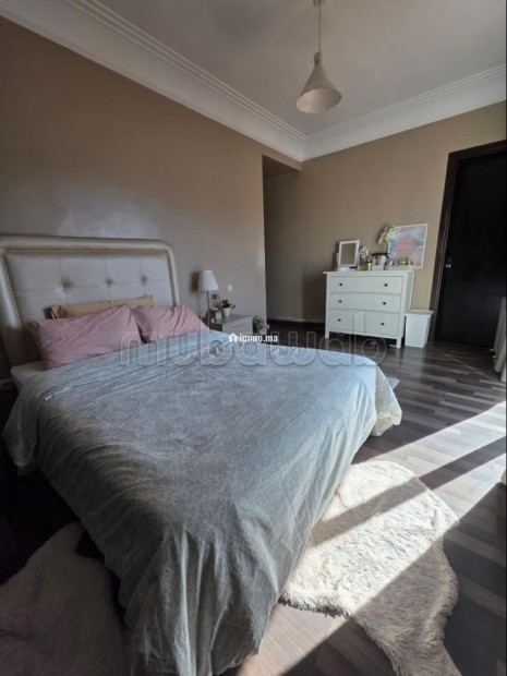 Appartement à Vendre à La Gironde. 4 pièces. Avec ascenseur et terrasse - Vente Immobilier - Casablanca - photo 5