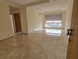 Vente d'un bel appartement à Hay Massira. 3 belles chambres. Prestation de conciergerie, air conditionné - Appartement à vendre - Agadir