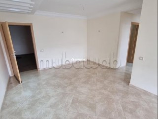 Vente d'un bel appartement à Hay Massira. 3 belles chambres. Prestation de conciergerie, air conditionné - Appartement à vendre - Agadir