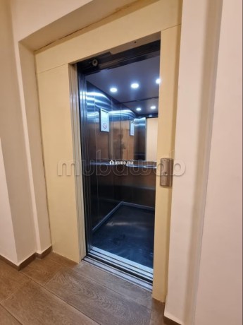 vente-dun-bel-appartement-a-hay-massira-3-belles-chambres-prestation-de-conciergerie-air-conditionne-big-16