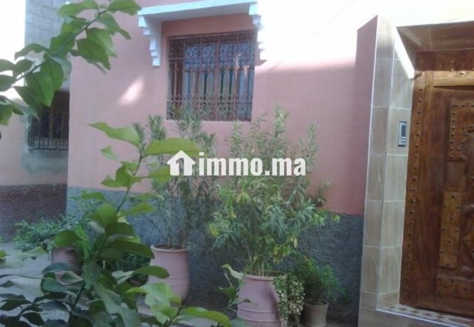 maison-a-la-vente-a-route-de-ouarzazate-3-grandes-pieces-garage-et-terrasse-big-0