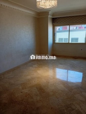 shkk-llkraaa-85-m2-fy-aldar-albydaaa-big-0