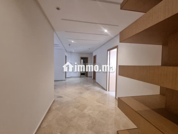 a-louer-superbe-apppartement-avec-suite-parental-big-11