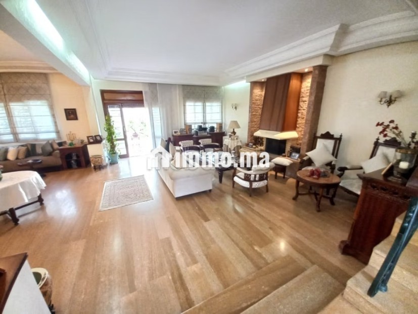 Splendide villa à vendre à Mandarona. 4 chambres. Jardin et terrasse - Vente Immobilier - Casablanca - photo 1