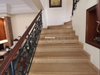 Splendide villa à vendre à Mandarona. 4 chambres. Jardin et terrasse - Villa à vendre - Casablanca
