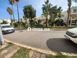 Splendide villa à vendre à Mandarona. 4 chambres. Jardin et terrasse - Villa à vendre - Casablanca
