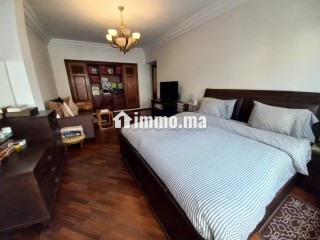 Splendide villa à vendre à Mandarona. 4 chambres. Jardin et terrasse - Villa à vendre - Casablanca