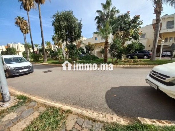 splendide-villa-a-vendre-a-mandarona-4-chambres-jardin-et-terrasse-big-12