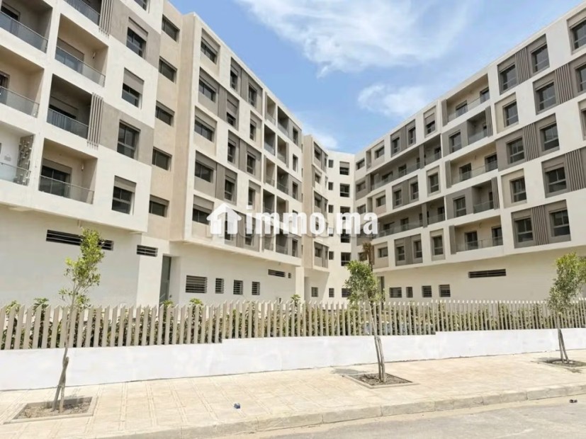 Appartement en face du grand Stade vue dégagée - Vente Immobilier - Tanger - photo 1