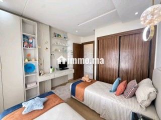 Appartement en face du grand Stade vue dégagée - Appartement à vendre - Tanger