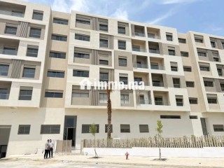 Appartement en face du grand Stade vue dégagée - Appartement à vendre - Tanger